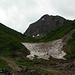 Enormous amounts of snow from avalanches remain in the creek. I estimated the snow height to about 10 m.