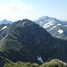 Der Gipfel im Vordergrund mit 2409 m hat den Namen Pernerkopf, rechts dahinter liegt das Große Gurpitscheck.