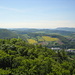 Aussicht vom Himmelsbergturm gen Süden zum Sackwald, rechts hinten der Selter ( 396m )