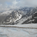 Grossa cornice lungo la cresta: in Val di Togno è ancora inverno...