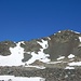 Erstmals erblicken wir das Chlein Schwarzhorn. Wir peilten Punkt 2852 m auf dem Grat an. Das Stück darunter ist wegen dem steilen Gelände und dem kleinen rutschigen Geröll der mühsamste Teil des Aufstieg's