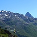 Piz Ursera links mit Heli vom Bernina Pass