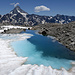 Fotogener Schmelzwassersee auf 2741 Höhe mit Bietschhorn