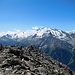 Simelihorn (3124 m), nach mühsamem Aufstieg über den WNW-Grat und Südflanke erreicht.<br />Im Hintergrund die Mischabelgruppe