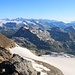 Basòdino (3272,4m): Gipfelaussicht nach Norden über Nachbarberg Pizzo Cavergno (links; 3223m) zu den Westlichen Urner Alpen.