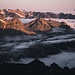 Walliser Berge und Nebel