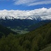 Blick ins Vinschgau, dahinter die Ortler Alpen
