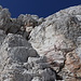 Im Aufstieg zum Hohen Dachstein (via Randkluftsteig) - Blick auf die ersten Teile des Klettersteiges. Der Randkluftsteig wird häufig als ältester Klettersteig der Welt bezeichnet.