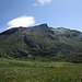 und auf der anderen Seite der Alp Neaza zum Piz la Tschera