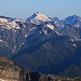 Güferhorn (3379m):<br /><br />Was für eine Aussicht nach Nordwesten in die östlichen Urner Alpen mit dem Oberalpstock / Piz Tgietschen (3327,8m). Rechts dahinter ist sogar wuchtig der Grosse Windgällen (3187,3m) zu sehen. Links auf dem Foto ist zudem der Piz Medel (3210,7m) zu sehen.
