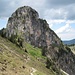 schöner Blick auf den Felsklotz Laubeneck - hier ist rechts gut der Pfad über den Sockel des Laubenecks zu sehen