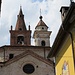 La torre Civica ed il campanile della chiesa parrocchiale.