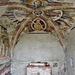 Gli affreschi della cappella della Crocetta, appena fuori da Rocca de Baldi, risalgono al XV secolo.