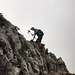 Uno dei tratti di roccette lungo la Cresta Piancaformia, in questo caso una breve risalita
