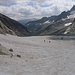 Im unteren Gletscherbecken des Bächligletschers. Lange geht es auch hier nicht mehr über Eis