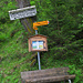 Hier zweigt der Hüttenweg zur Doldenhornhütte vom Weg zum Öschinensee ab.