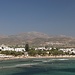 Stadtstrand Agios Georgios, hinten der Zas