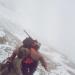 Erstes leichtes Klettergelände auf 3050m, der Neuschnee nimmt jetzt stetig zu und der Nebel war so eigentlich auch nicht eingeplant...