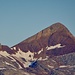 Der Uri Rotstock (2928 Meter) vom Bälmeten aus gesehen im Morgenlicht.
