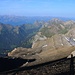 Schesaplana (2964,3m): Nach etwa einer halben Stunde alleine auf dem Gipfel begann ich mit dem Abstieg. Kurz darunter traf ich bei der Wegkreuzung einen einzelner Berggänger der von Lünersee her aufgestiegen war.