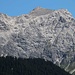 Oberhalb Seewis zeigte sich nun auch wieder der Gipfel der Schesaplana (2964,3m). Obwaoh nicht einmal ein Dreitausender ist der einer der herausragensten Berge Graubündens und Vorarlbergs - und der höchste der Region Rätikon!