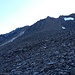 Links der Bildmitte unsere Aufstiegslinie zum NW-Grat des Löfflergrates.