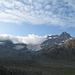 Die einzigen zwei Gipfelstürmer, die in der Hütte übernachtet haben, befinden sich wohl schon längst auf Gletscher.