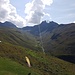 Val Muragl mit dem gut sichtbaren, horizontalen Wanderweg