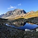 Il Piz Julier si specchia anche nel minuscolo laghetto al Pass Suvretta