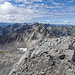 Schöner Blick von der Noppenspitze Richtung Westen. Das Allgäu ist gegenüber dem Lechtal an diesem Tag eindeutig wetterbegünstigt. 