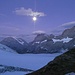 ... während überm Doldenhorn noch der Mond leuchtet