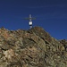 Rückblick zum Gipfelkreuz Mutthorn