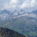 Teurihorn, Steilerhorn, Alperschällihorn, Grauhörner im Westen.