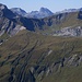 Rote Wand (Bildmitte hinten)