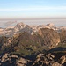 ..... und der Alpstein mit dem Säntis. Ich ahne noch nicht, daß mir 5 Tage später der Aufstieg durch dessen Südseite gelingen wird.