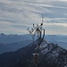 das stilisierte Edelweiss als Gipfelkreuz auf dem Pizzo Croslina (3012m)