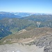 31.08.2009: Gipfelblick vom Olperer über die Schafseitenspitze in die Nördlichen Kalkalpen.