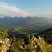Gipfelblick zu Geißhorn und Daumengruppe.