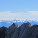 Blick über Gätterifirst-Gipfel in die Allgäuer Alpen und bis in den Verwall