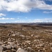 Aussichtspunkt auf dem Haizi Shan: am Horizont eine Kette von schneebedeckten Bergen.