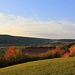 Blick nach Pochvalov, markant die Hopfendarre