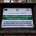 <b>Un cartello informa che la pista è stata creata con l’aiuto del “Fondo Agricolo per lo Sviluppo Rurale: l’Europa investe nelle zone rurali”. </b>