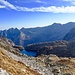 Bevor er gänzlich aus den Augen verschwindet noch ein Blick zurück zum Laghi della Cròsa.