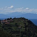 Vista dal nostro appartamento su Patresi e alle montagne innevate della Corsica
