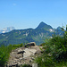 Die Rote Wand taucht hinter dem Glatthorn auf.