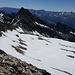 Unser Aufstiegsgrat zum Blindis, aufgenommen beim Aufstieg zum Stampfleskopf. Im Hintergrund die Defereggen Alpen.