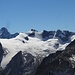 Links die Disgrazia, dann der gletscherbedeckte Monte Sissone, ganz rechts der Torrone Orientale