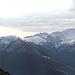 <b>Sguardo a sud, verso il Monte Cucco (1624 m).<br /><img src="http://f.hikr.org/files/2916341k.jpg" /><br />Monte Cucco o Dosso Colmine, 31.5.2019.</b>
