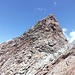 Nach angstvoller Routensuche u. Kletterei habe ich wieder relativ sicheres Gelände erreicht; man sieht den Abbruch, der eine Überschreitung vom Monte Dragone zu den Punte di Fontanella erschwert.