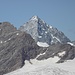 Dent Blanche und Gipfel der Tête de Valpelline im maximalen Zoom